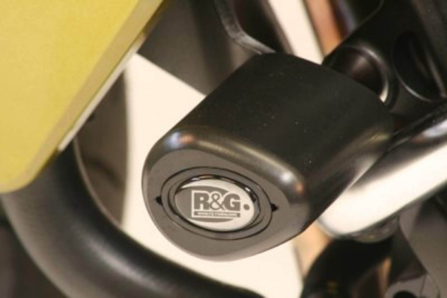 R G Racing Aero Crash Protectors For Honda CB1000R 08 17 R G Racing Aero Crash Protectors For Honda CB1000R 08 17